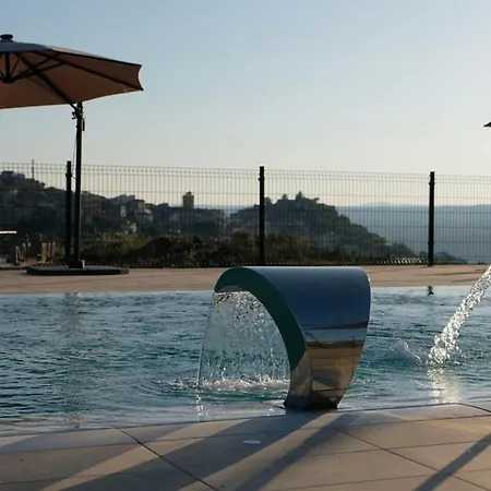 Vivienda De Uso Turistico Dona Urraca بيت للعطل *